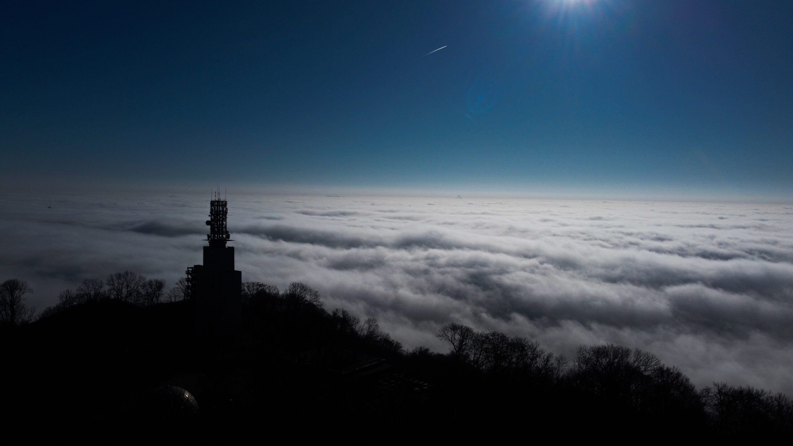 You are currently viewing Drohnen in der Architektur: Wie sie die Art und Weise verändern, wie wir Gebäude entwerfen und inspizieren